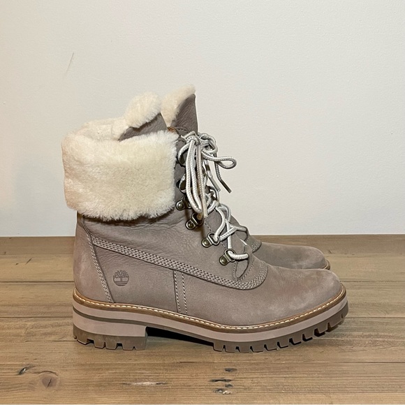 Timberland NWOT Courmayeur Valley waterproof faux fur boots womens 9 - Picture 3 of 8